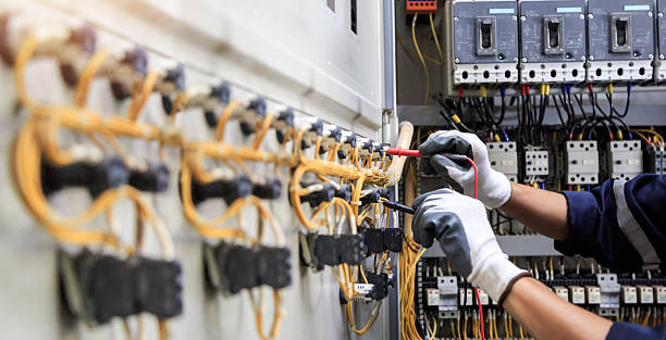 Professional Electrician technician working in Greenville, IL